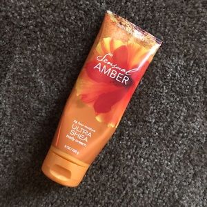 Bath & Body Works “Sensual Amber” Body Cream 🍁🧡